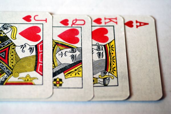 德州扑克资金管理比例 - 德州扑克资金管理比例:如何设定稳健的买入策略?