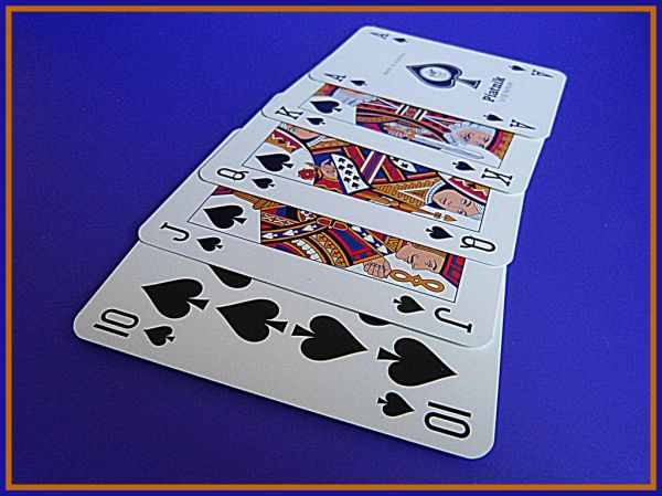 https://www.reddit.com/r/poker/comments/1ty2x1t/how_to_crush_the_local_scumbags_is_there_any_good/ - 线下局被话痨干扰？三个策略帮你稳住心态与盈利